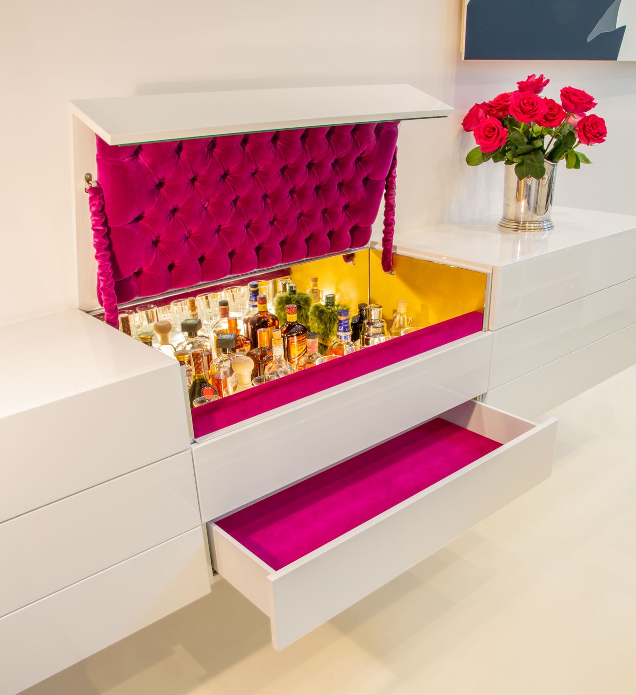 Showroom Ohhh de Cologne Sideboard with Bar